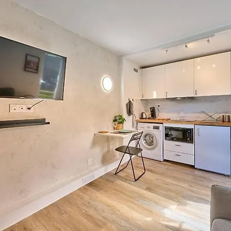 Studio & Terrasse Tout Confort 2 Pers /ouest Paris