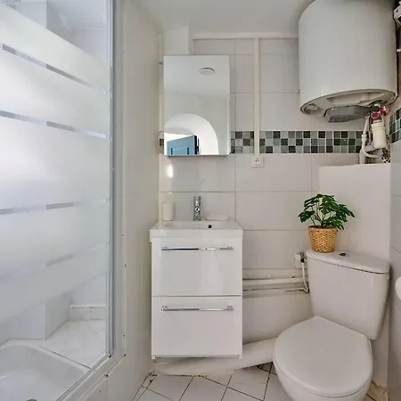 Studio & Terrasse Tout Confort 2 Pers /ouest Paris